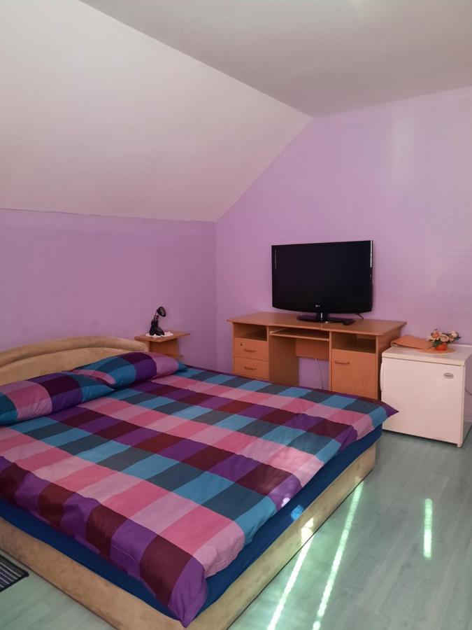 بوستوينا Rooms Cehovin المظهر الخارجي الصورة