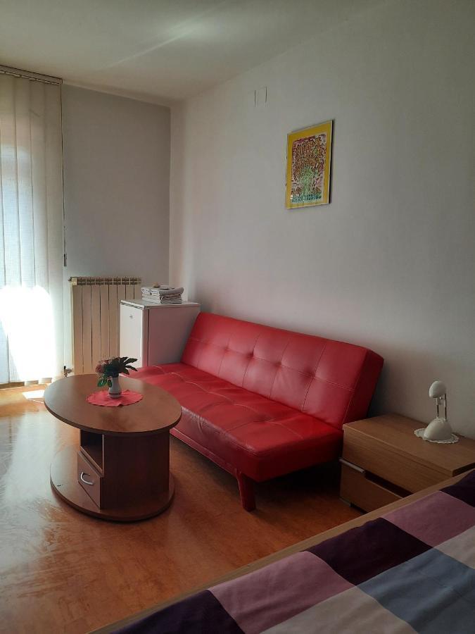 بوستوينا Rooms Cehovin المظهر الخارجي الصورة