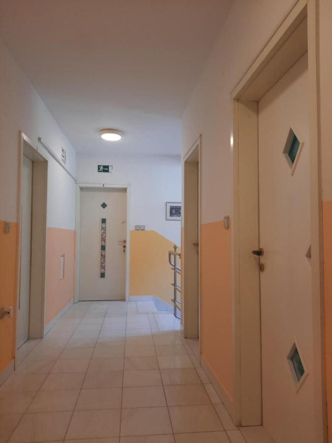 بوستوينا Rooms Cehovin المظهر الخارجي الصورة